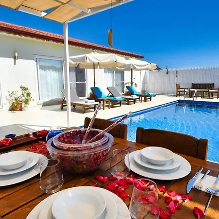 Uzumlu Village 2 Bedroom Kalkan