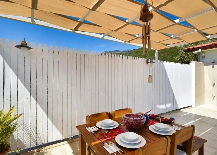 Uzumlu Village 2 Bedroom Καλκάν