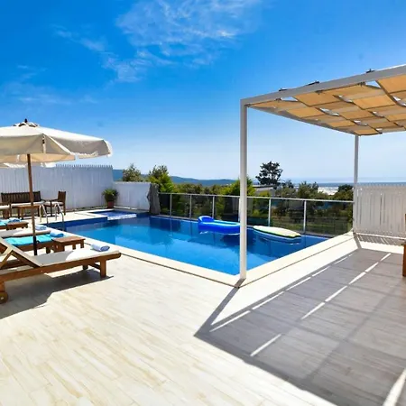 Uzumlu Village 2 Bedroom